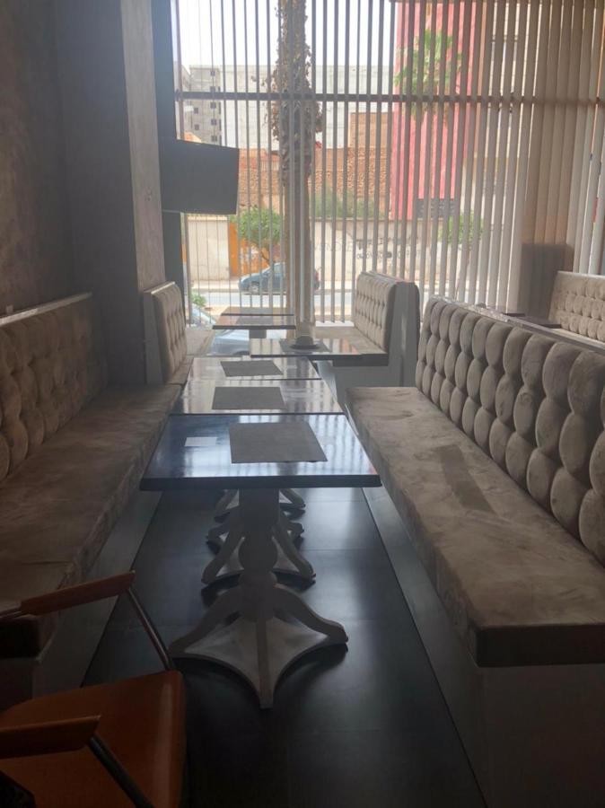 Hotel Aswan Уджда Экстерьер фото